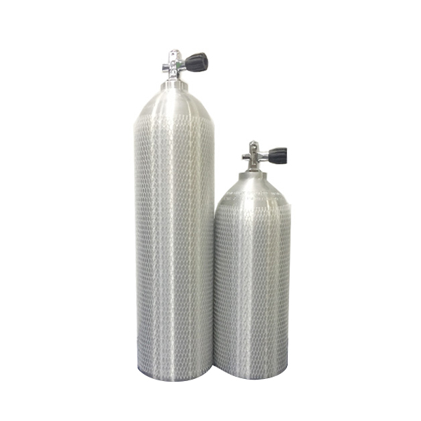 scuba diving tanks